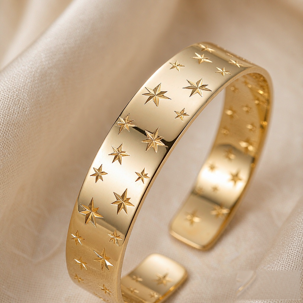 VARYNOXA Aurora Star Cuff Bracelet — macro view