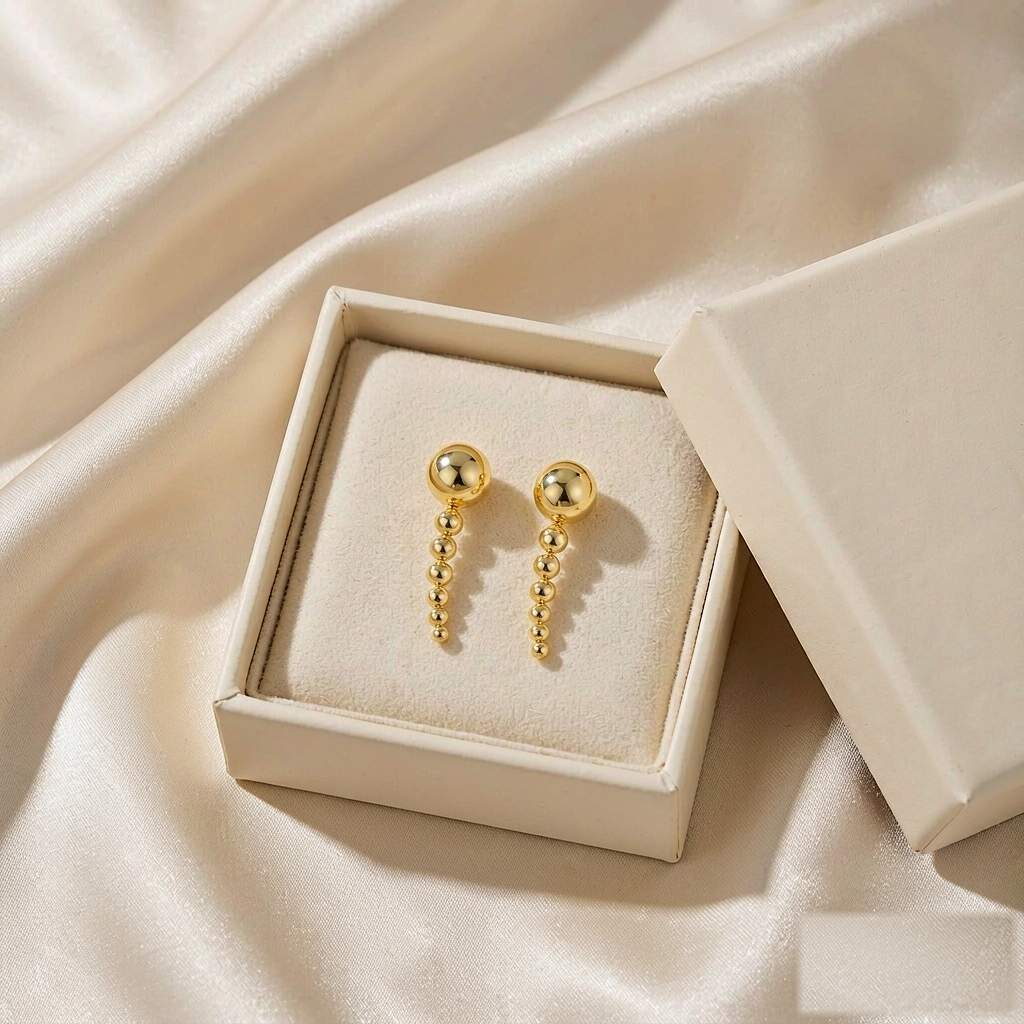 VARYNOXA Comet Drop Earrings — gift view