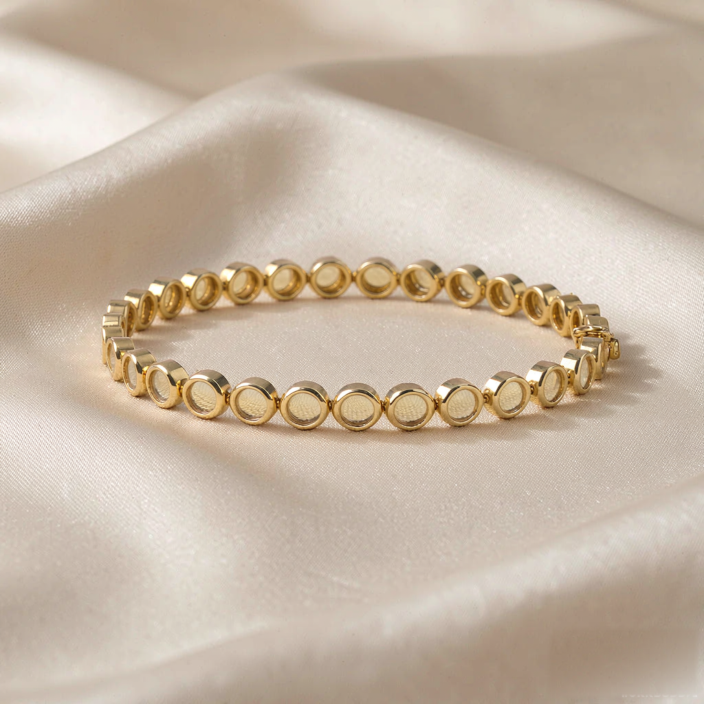 VARYNOXA Meteor Tennis Bracelet — studio view