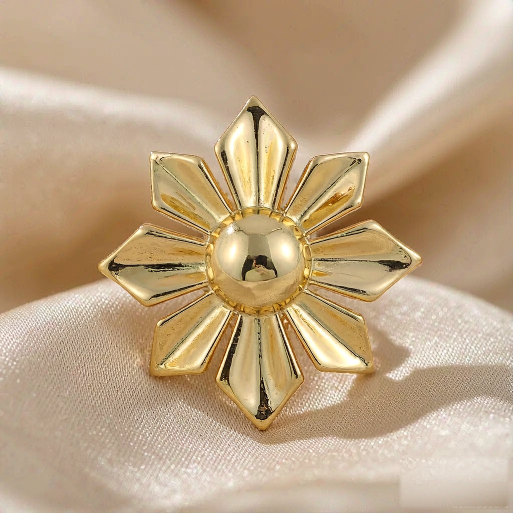 VARYNOXA Nova Stud Earrings — macro view