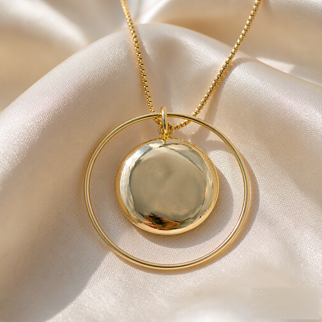 VARYNOXA Orbit Satellite Pendant Necklace — macro view