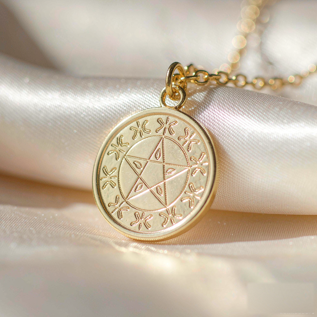VARYNOXA Zodiac Medallion Necklace — macro view